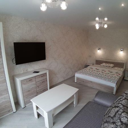 Однокомнатная Квартира На Площади Победы Apartamento Gomel Exterior foto