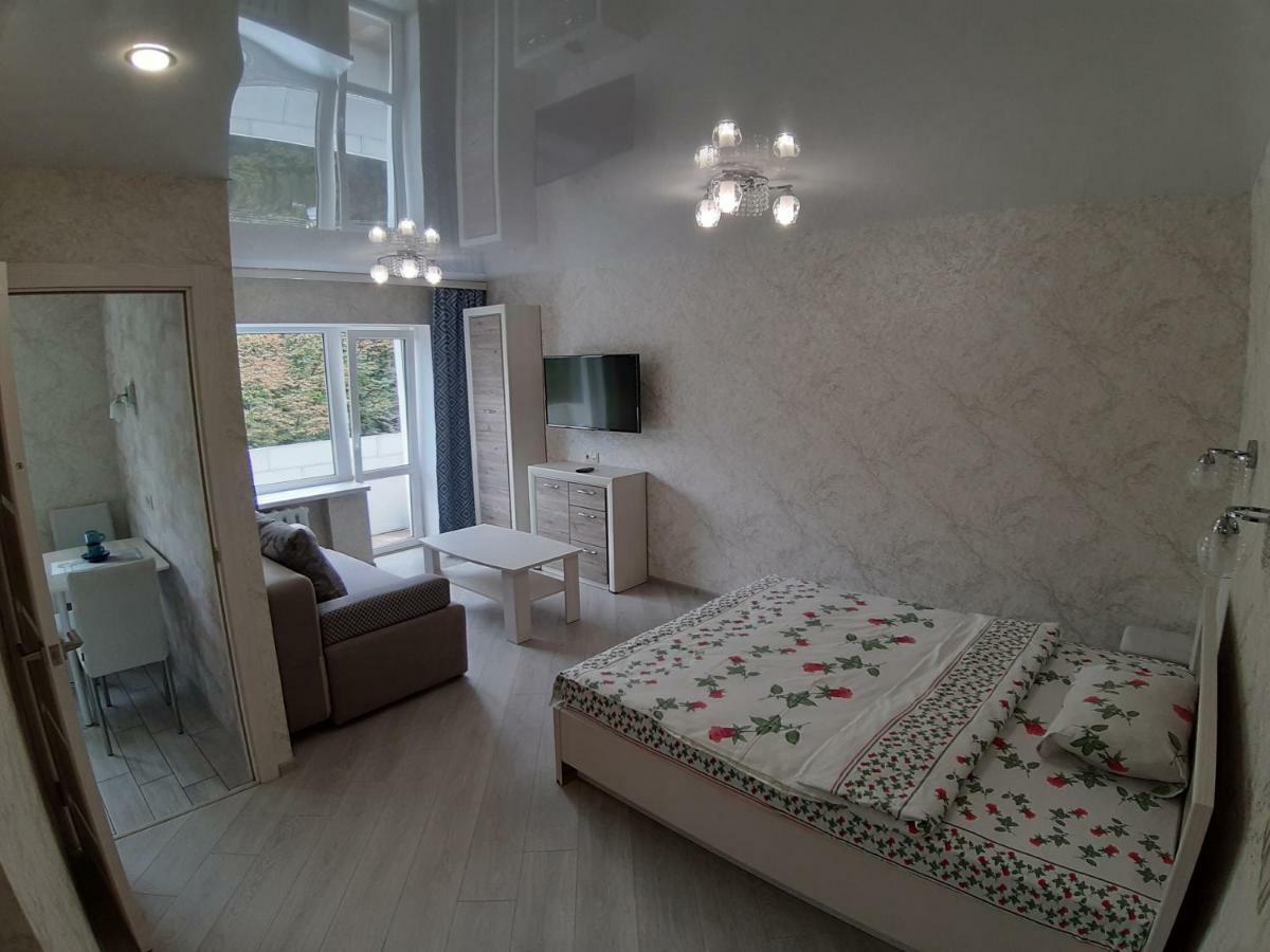 Однокомнатная Квартира На Площади Победы Apartamento Gomel Exterior foto